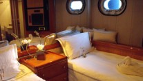 Takapuna - Guest Cabin as Twins